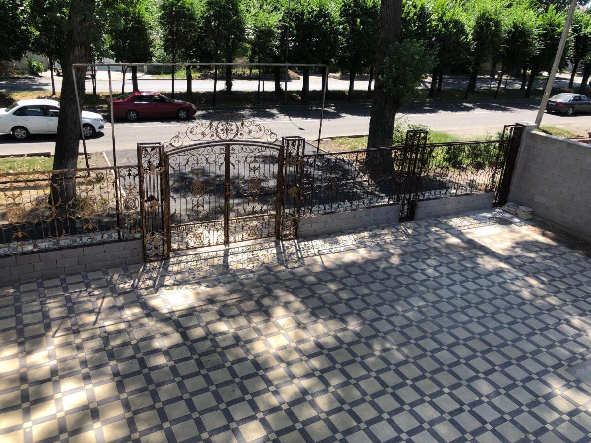 Hotel Lion Almaty Exterior foto